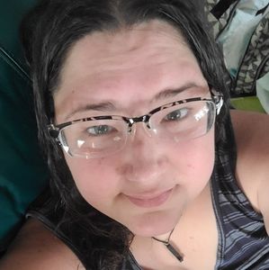 Meet your Posher, Lacey